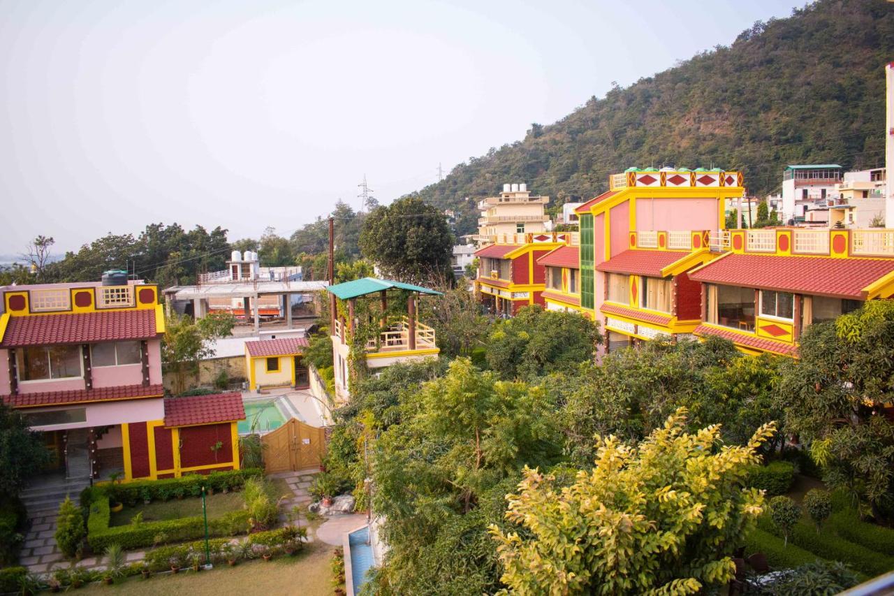 Mvt Guesthouse & Restaurant Rishīkesh Extérieur photo