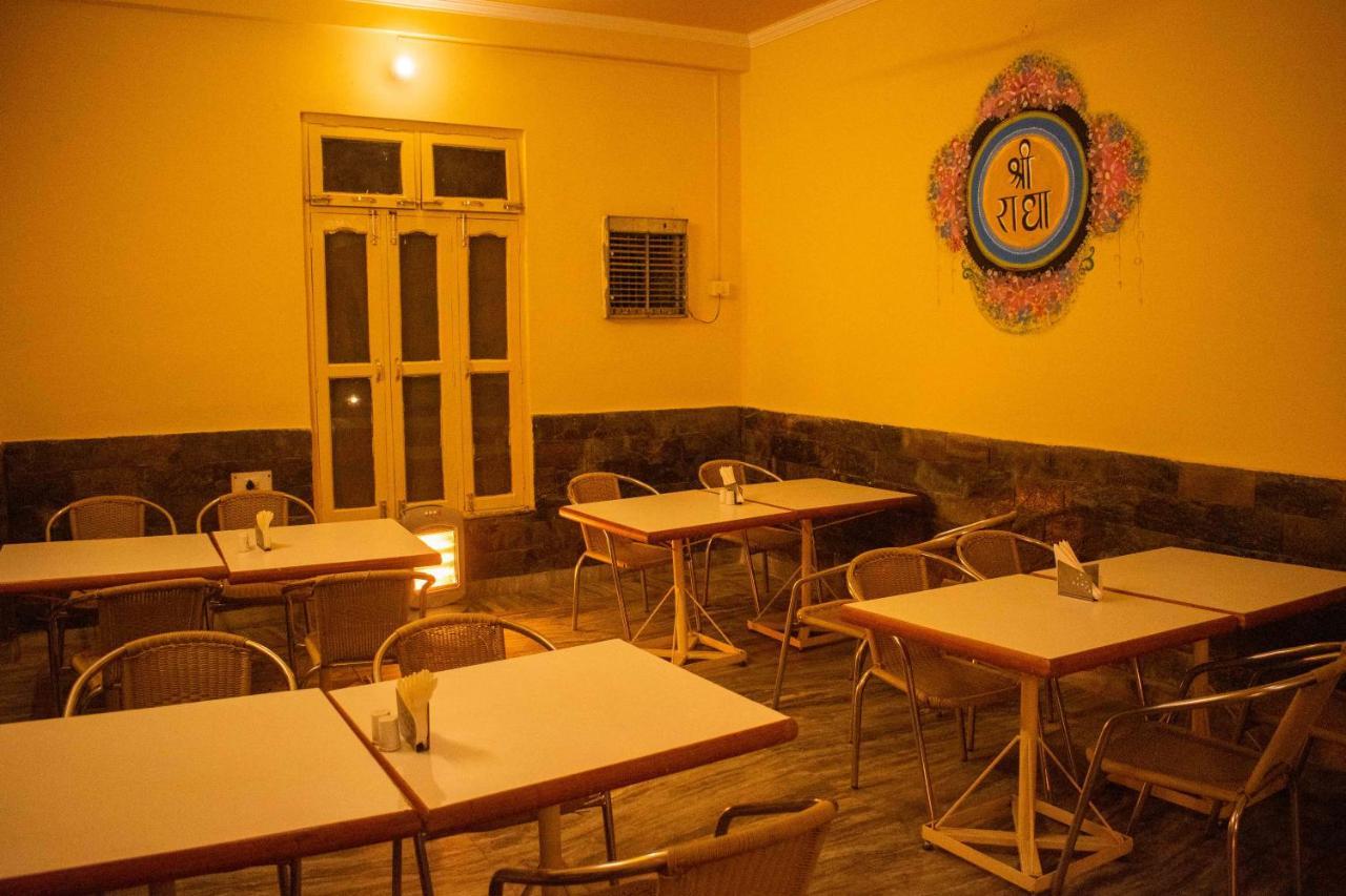 Mvt Guesthouse & Restaurant Rishīkesh Extérieur photo